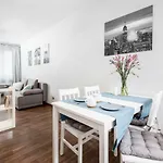 Gemini Apartment *